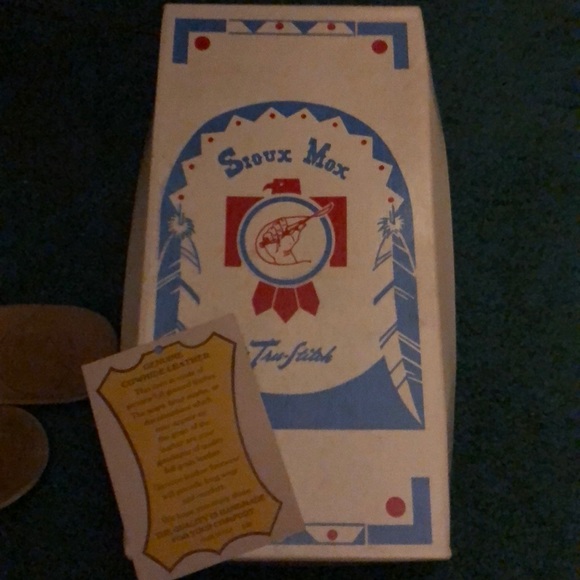 Moccasin flip flops - Picture 2 of 2